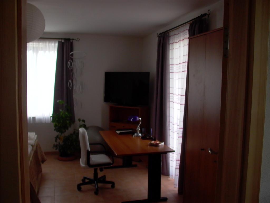 Gaestezimmer Ferienwohnung Villa Alexa, Mit Wallbox Woltersdorf  Buitenkant foto