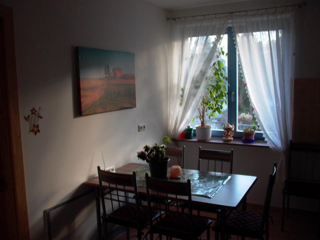Gaestezimmer Ferienwohnung Villa Alexa, Mit Wallbox Woltersdorf  Kamer foto