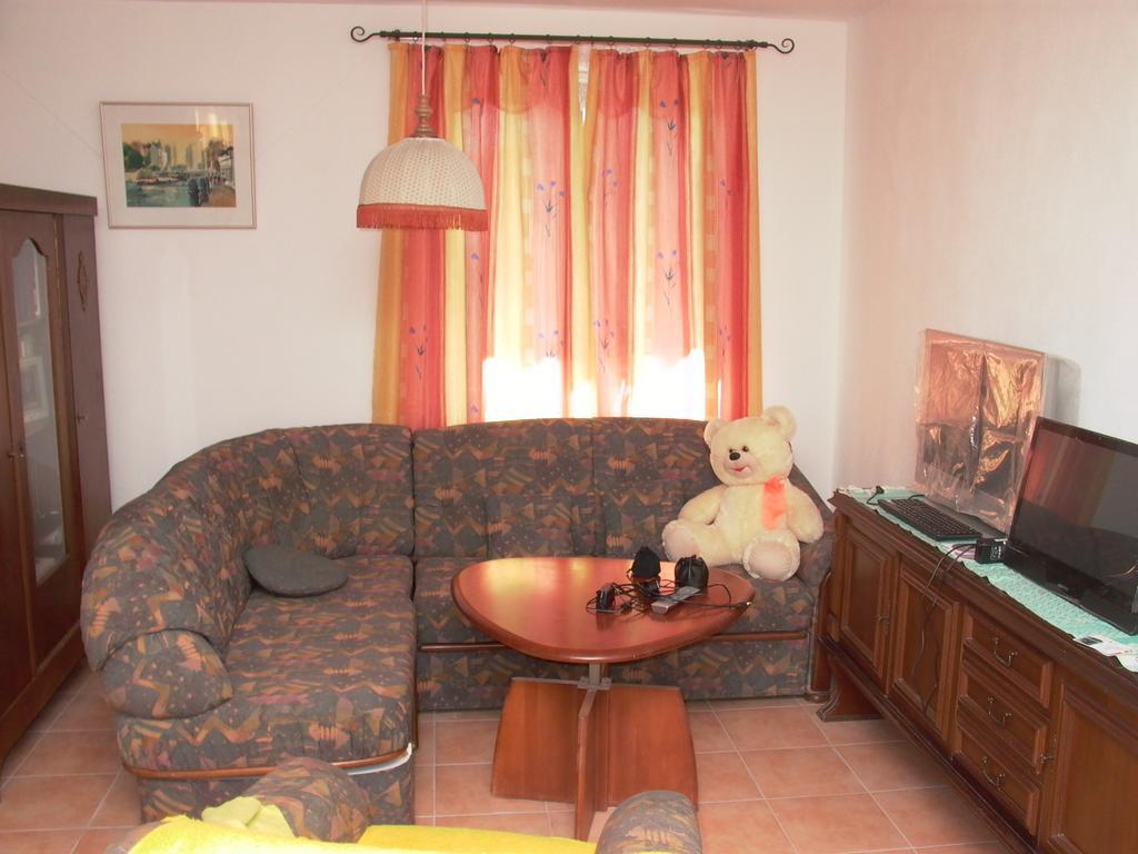 Gaestezimmer Ferienwohnung Villa Alexa, Mit Wallbox Woltersdorf  Kamer foto